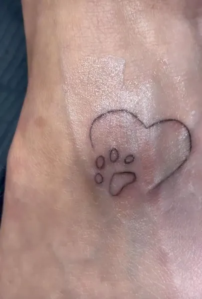 Fineline Tattoo · 1